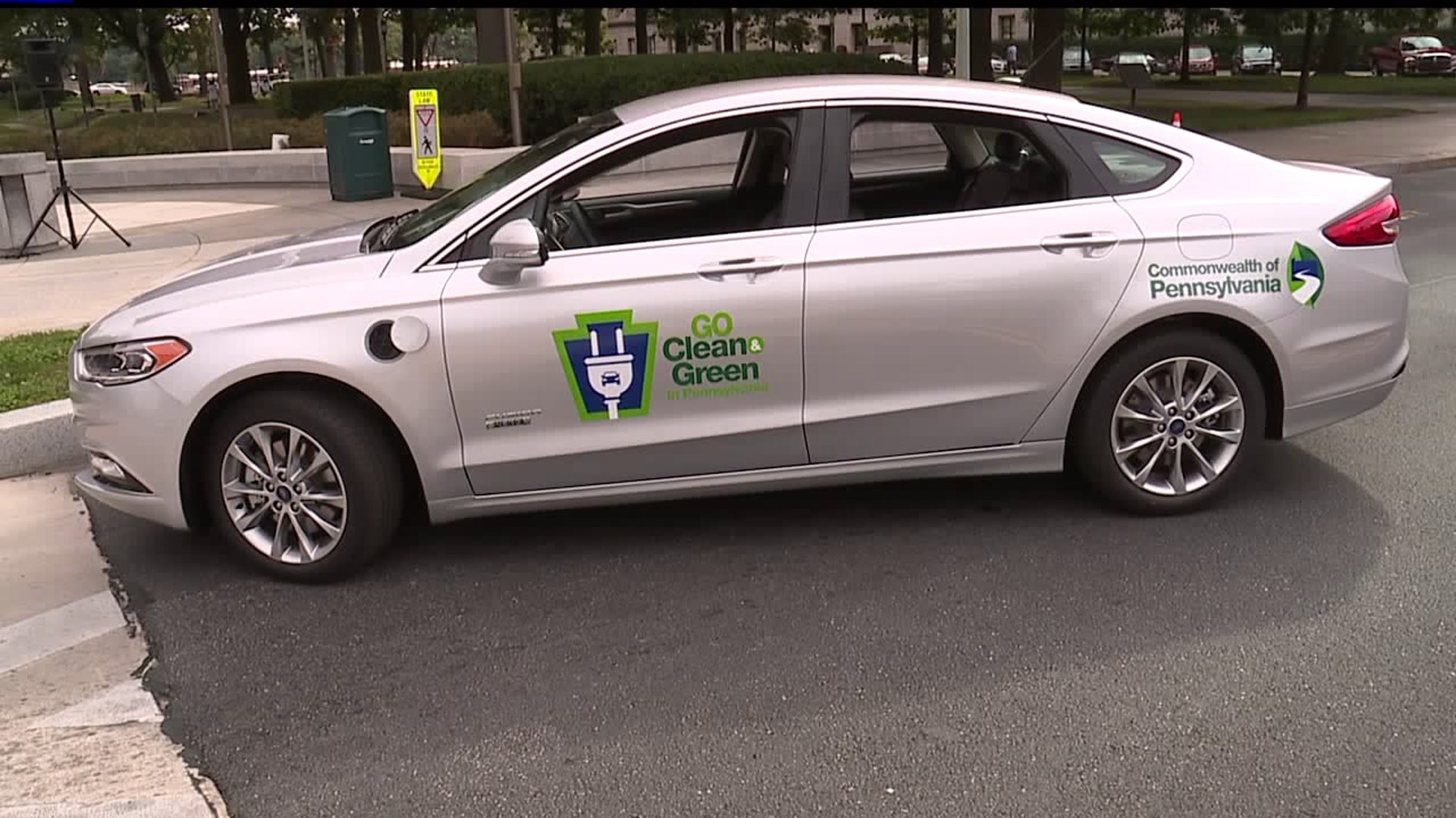 Pennsylvania will add 25 hybrid cars to its auto fleet as part of new pilot program