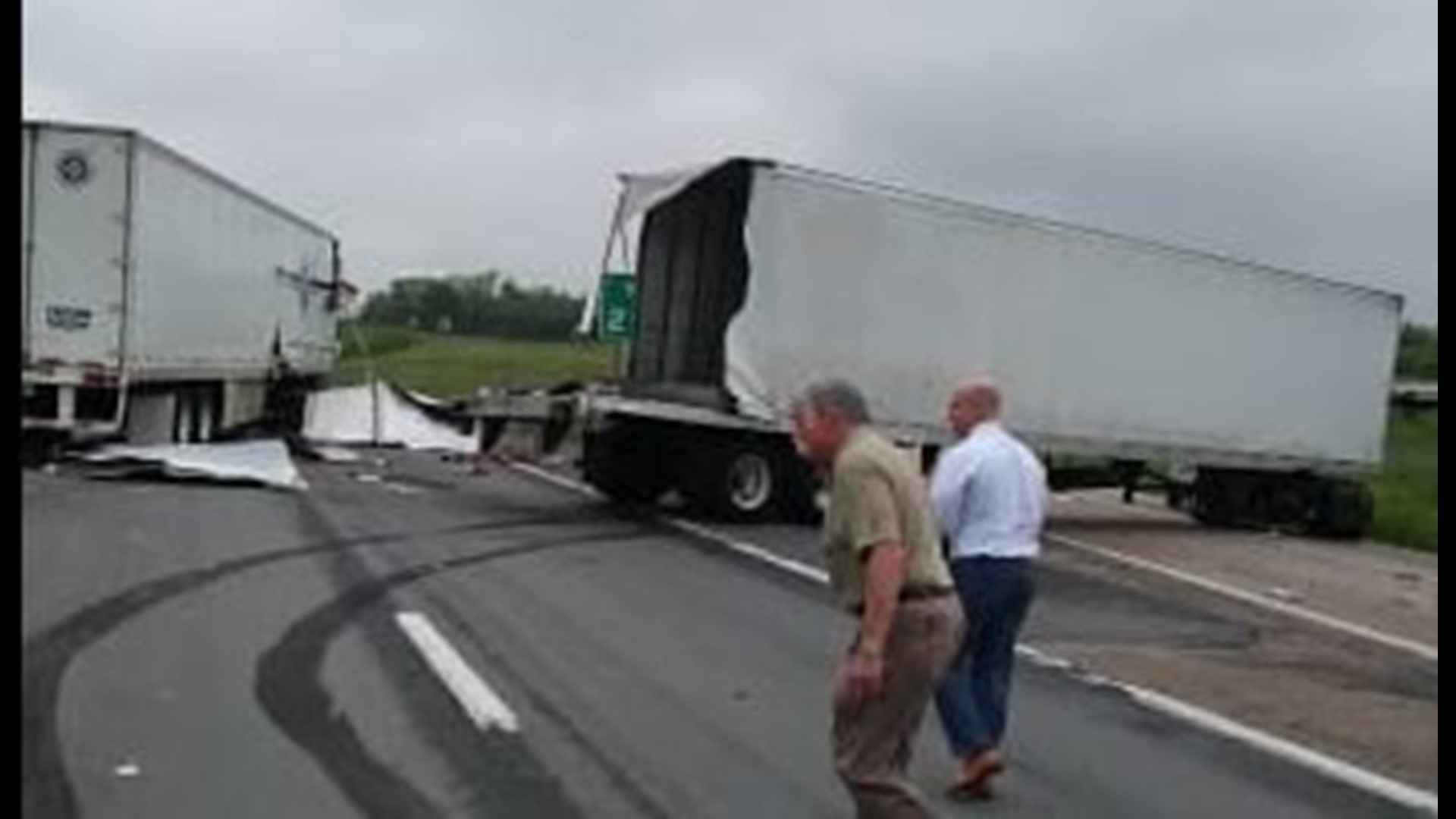 Three tractor trailers involved in crash on I-81 North, police say ...