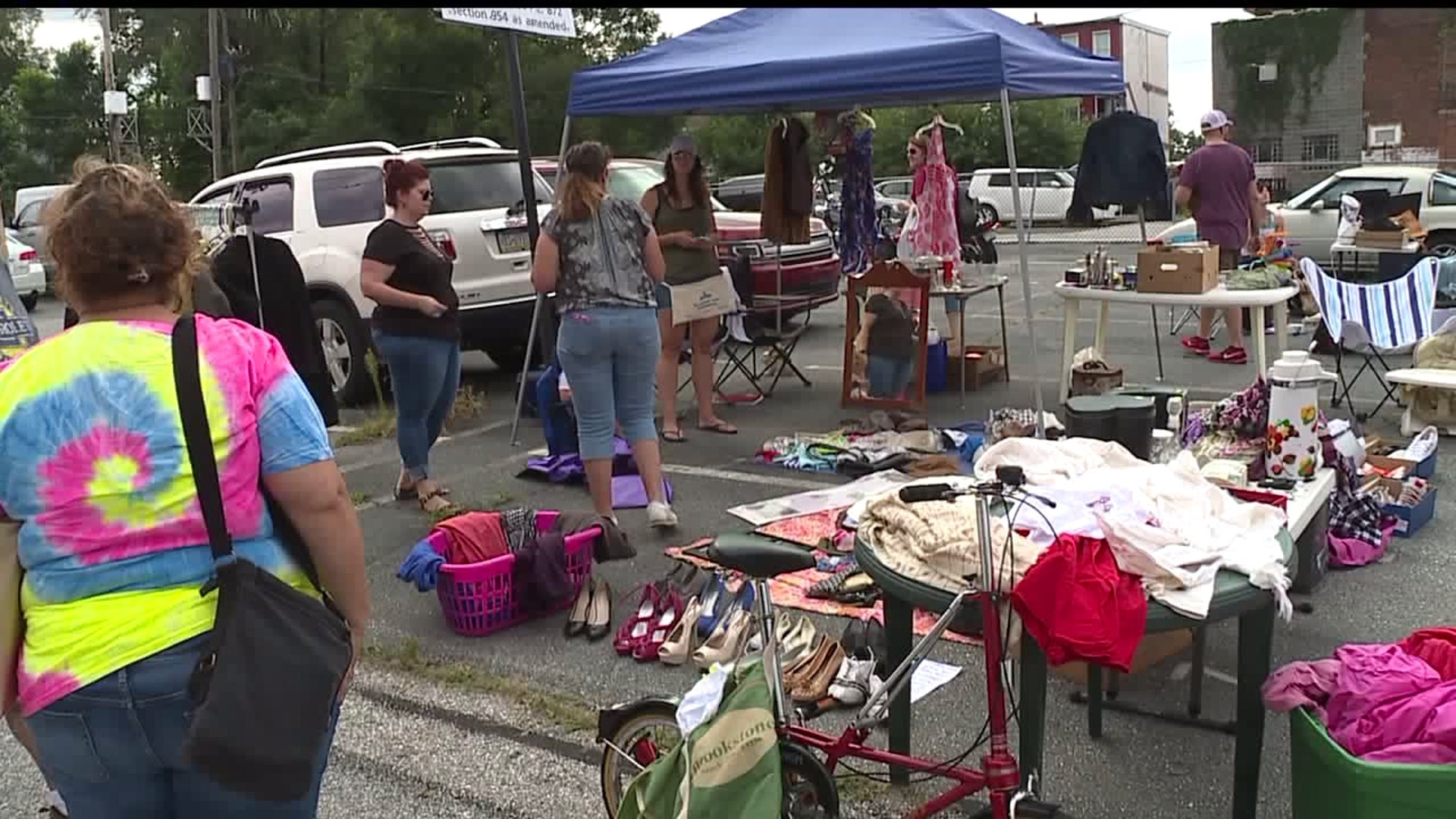 Yard sale brings together downtown York community
