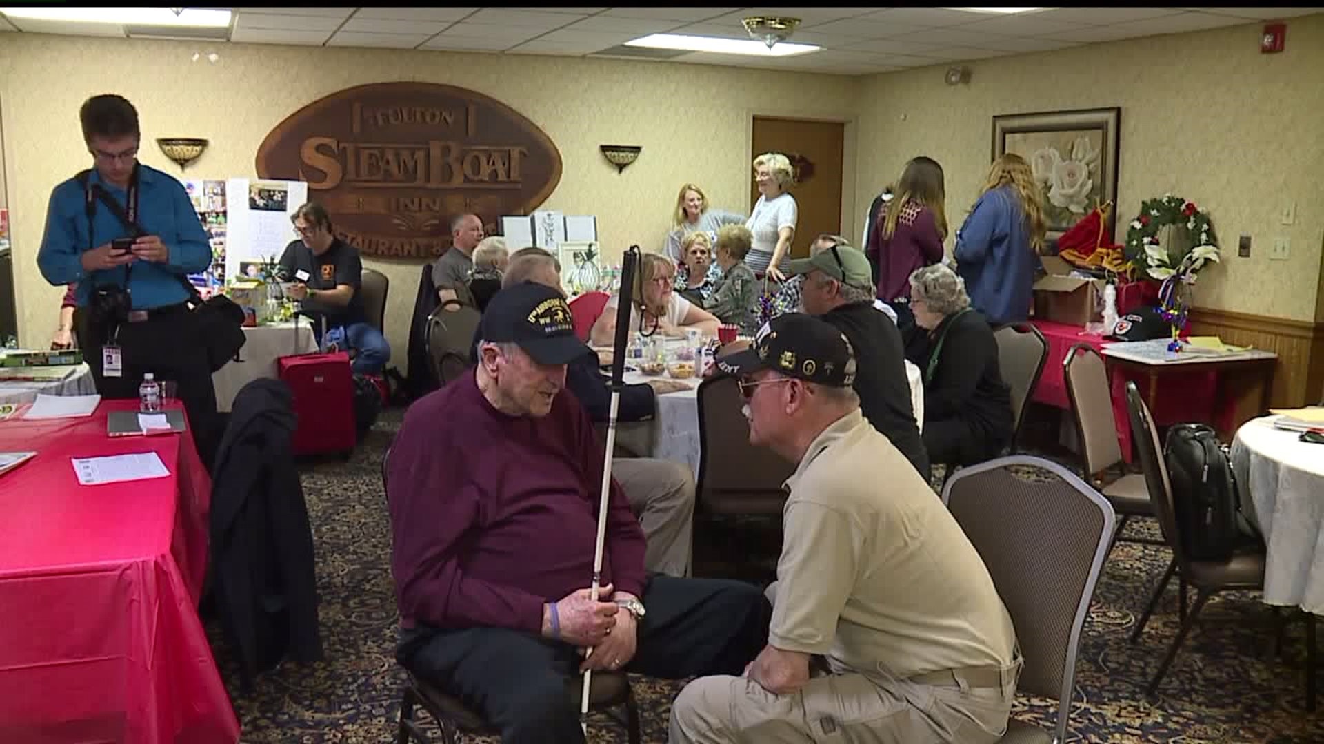 World War II veterans of the 17th airborne division meet for reunion