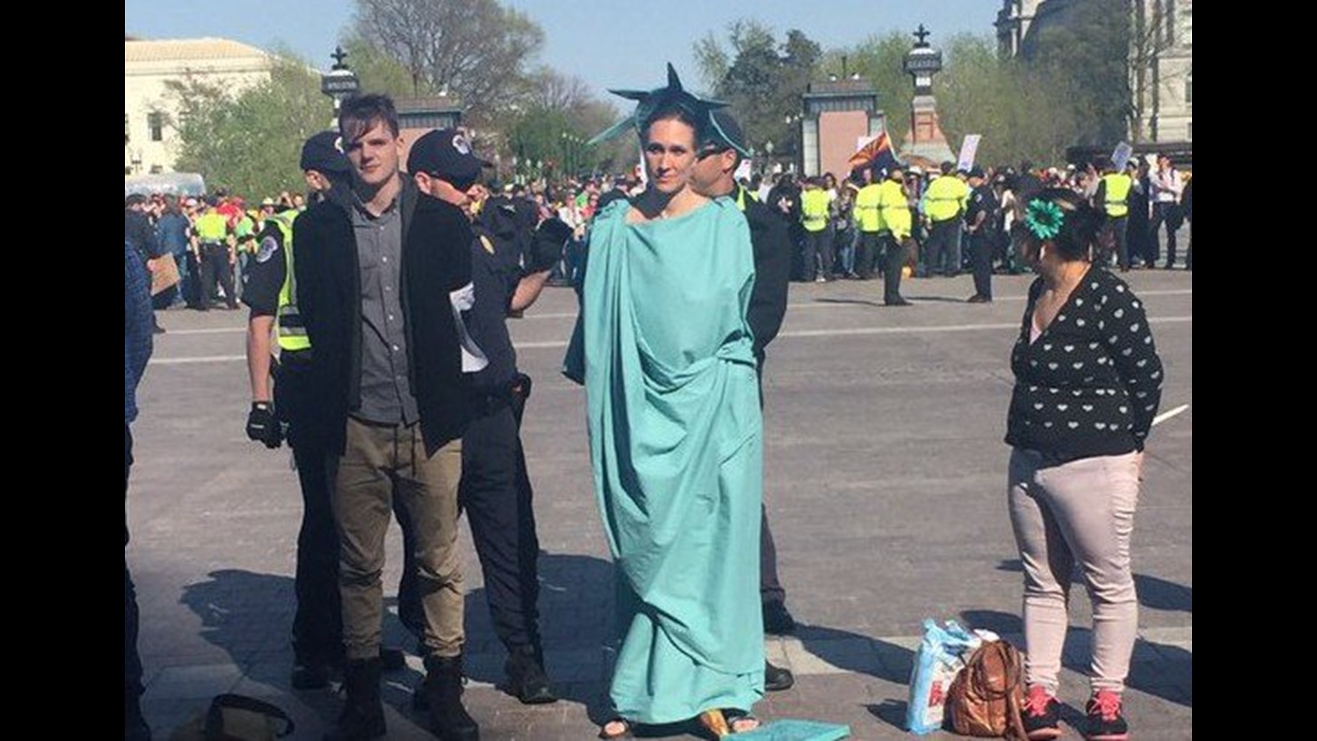 Hundreds Of Democracy Spring Protesters Arrested At Capitol Hill Sit In Fox Com