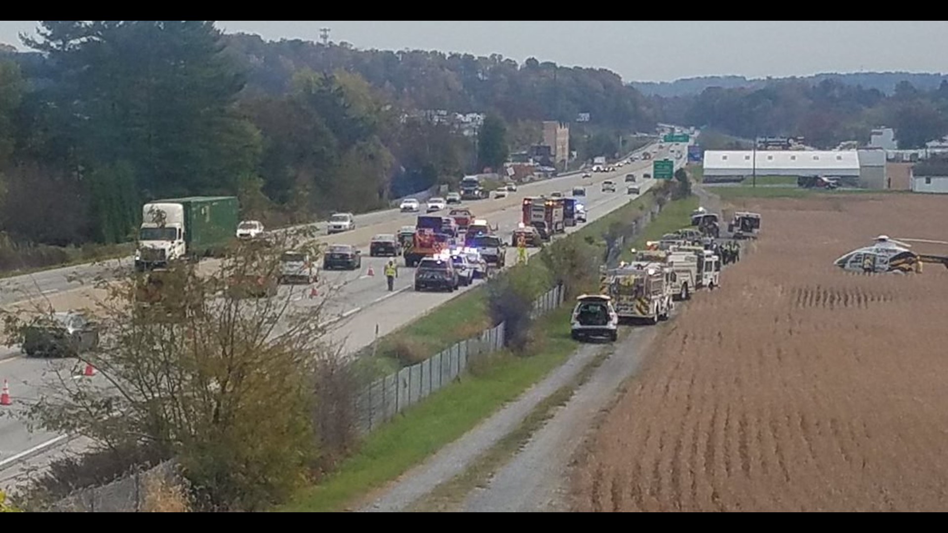 Single-vehicle crash on southbound I-83 sends four people to hospital ...