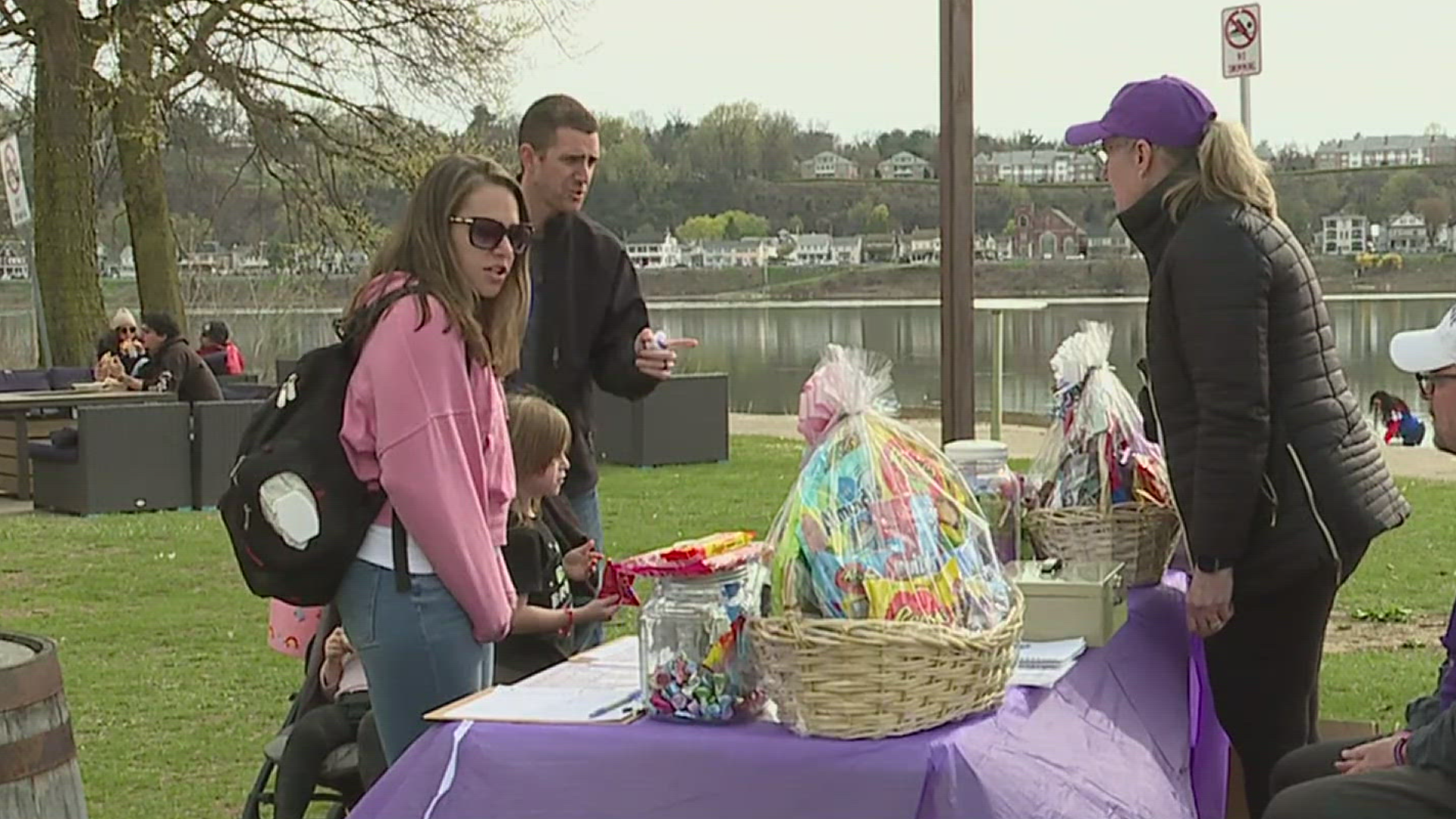 Alzheimer's Association is raising money for families impacted by the disease in some compacity.