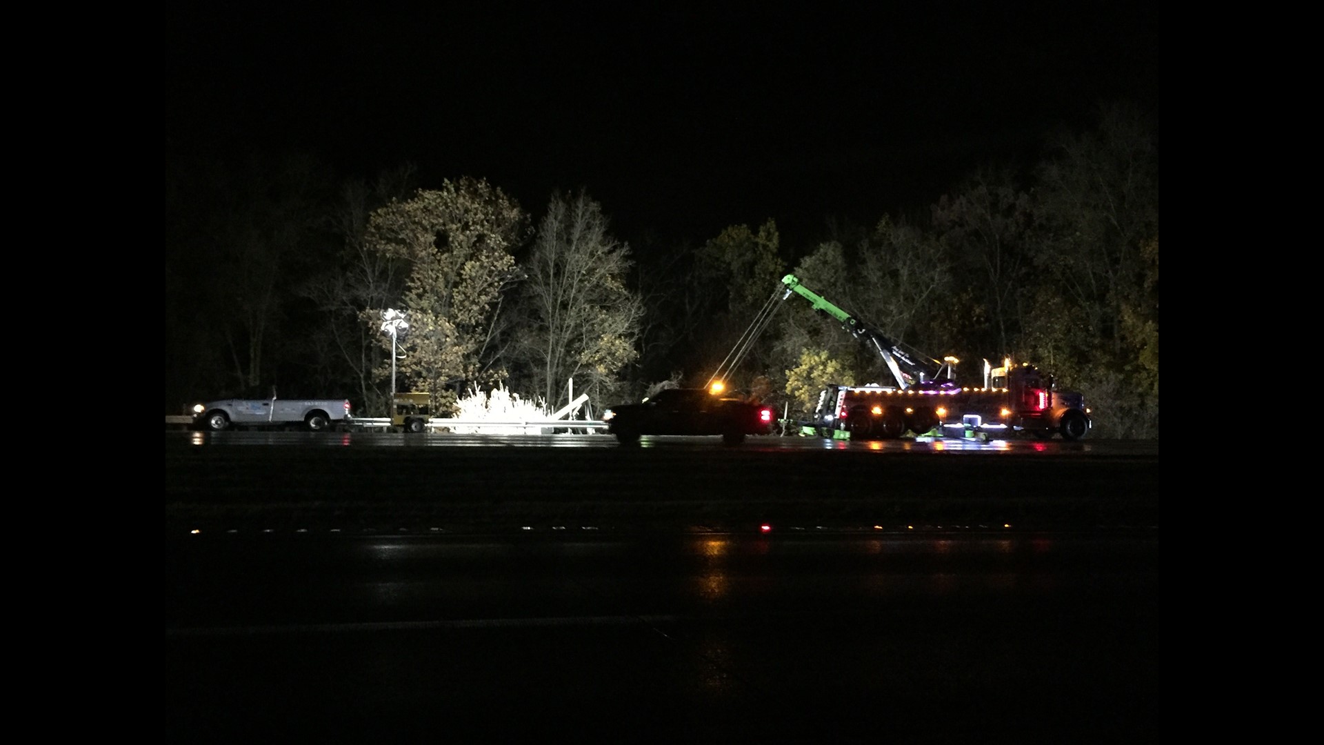 Tractor trailer crash closed portion of Interstate 81 NB in Dauphin ...