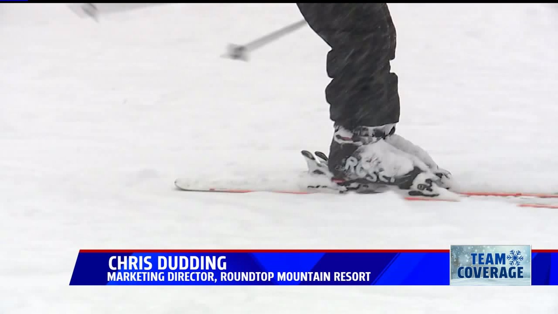 Snow can`t keep skiiers away from the slopes