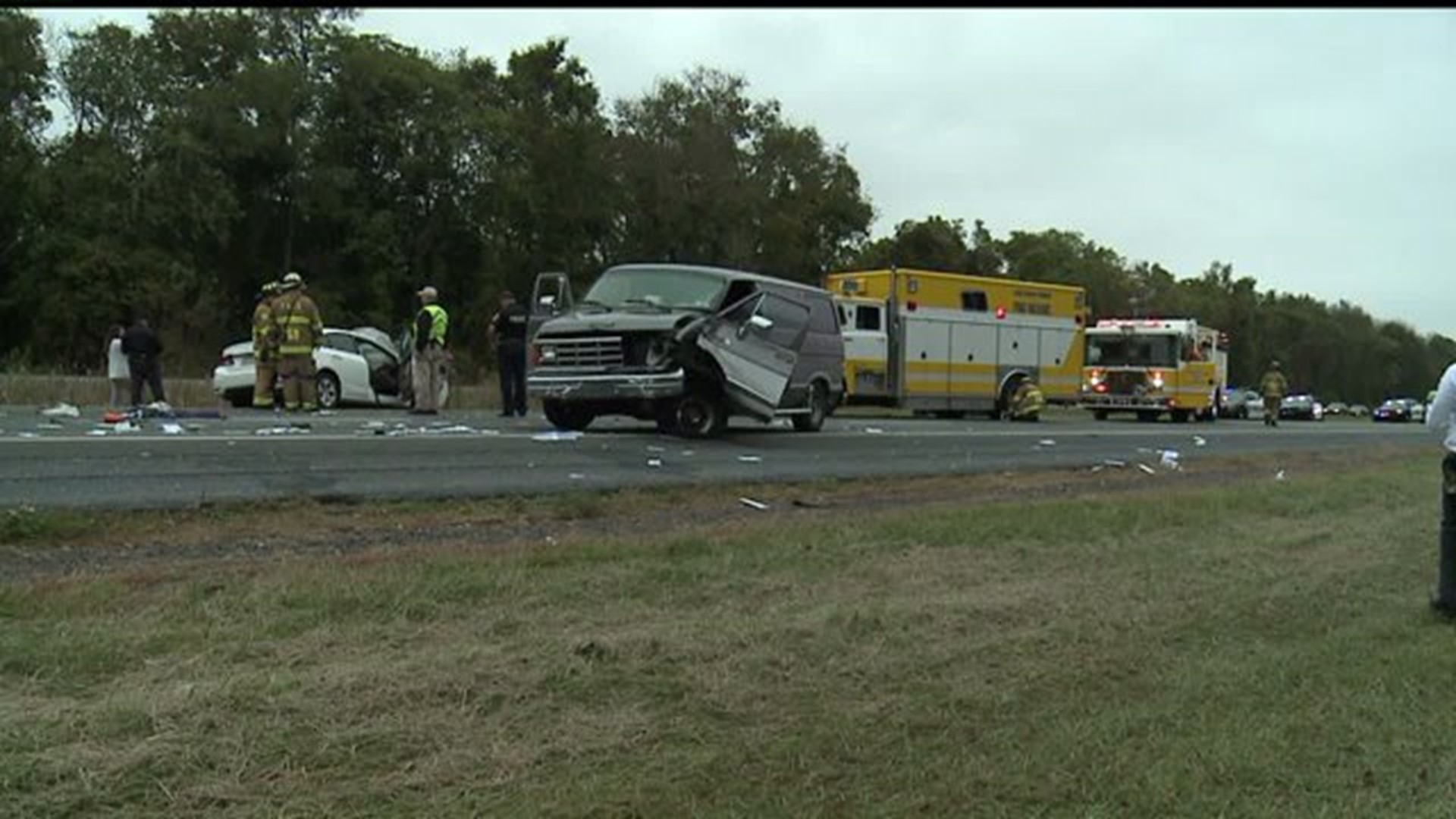 Route 283 crash injures 3