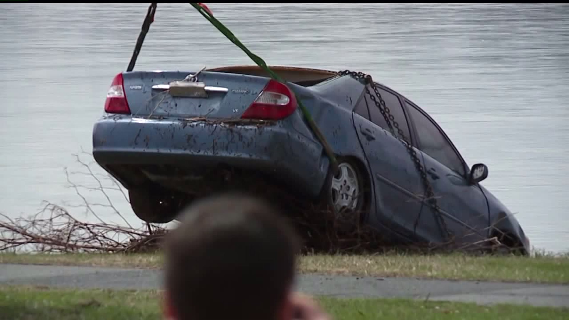 Car and body pulled from Susquehanna River in Harrisburg