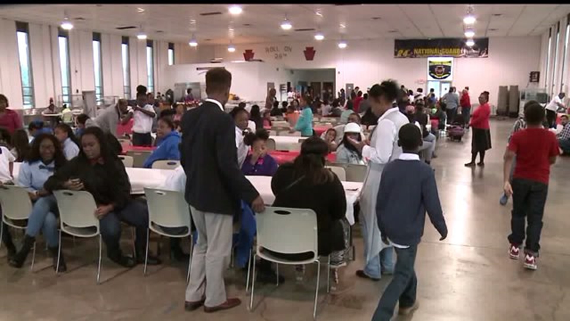 Harrisburg Armory gives dinner to homicde victims families