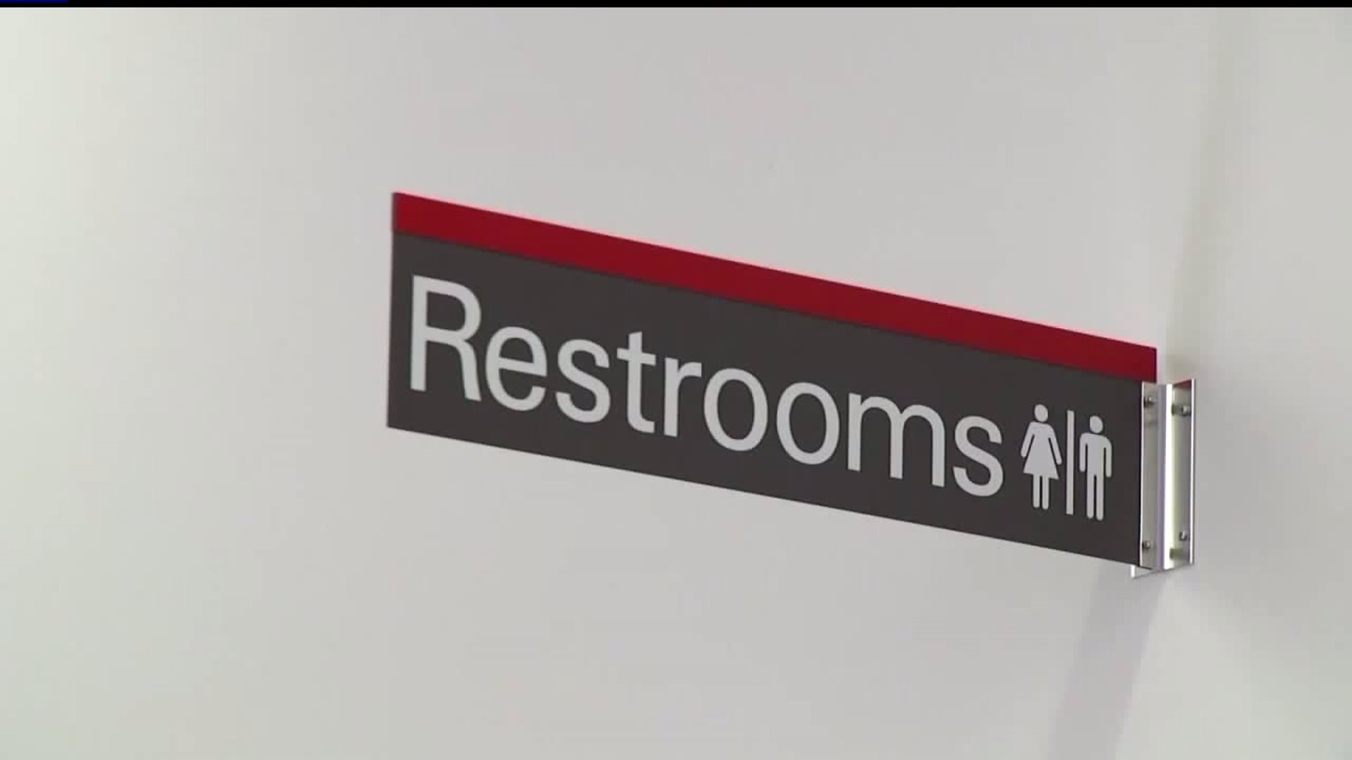 Public speaks out about transgender bathroom topic at Lancaster County school