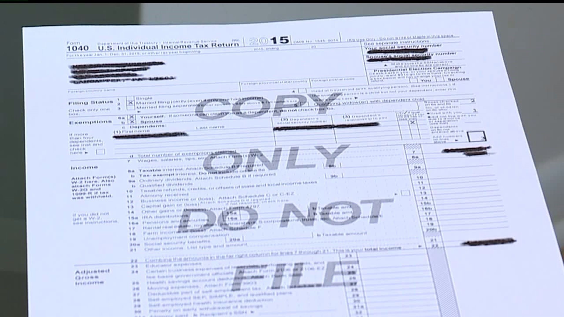 FOX43 finds out why a Lancaster man`s online tax return was never filed