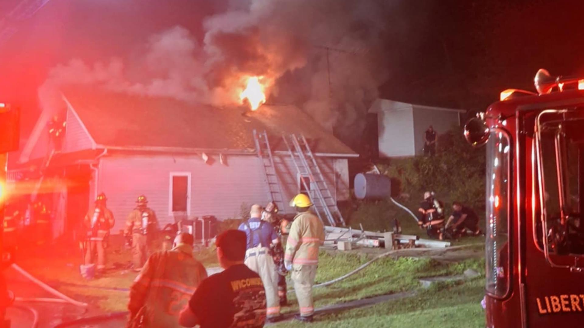 Early morning garage fire under control in Dauphin County | fox43.com