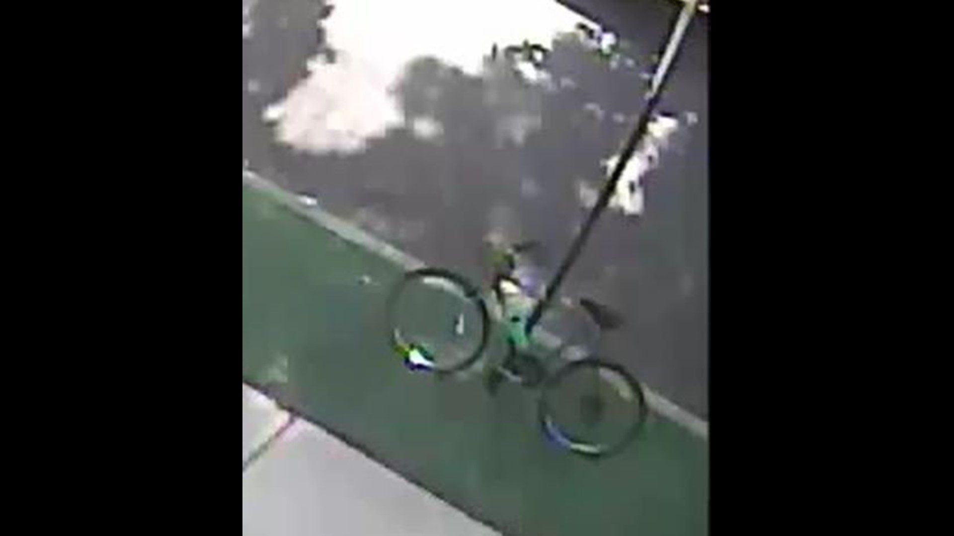 Harrisburg Police seek bicycle riding suspect in pair of