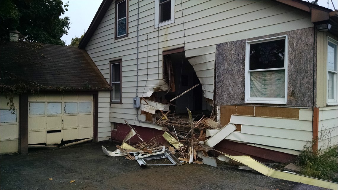 Car crashes into York County home | fox43.com