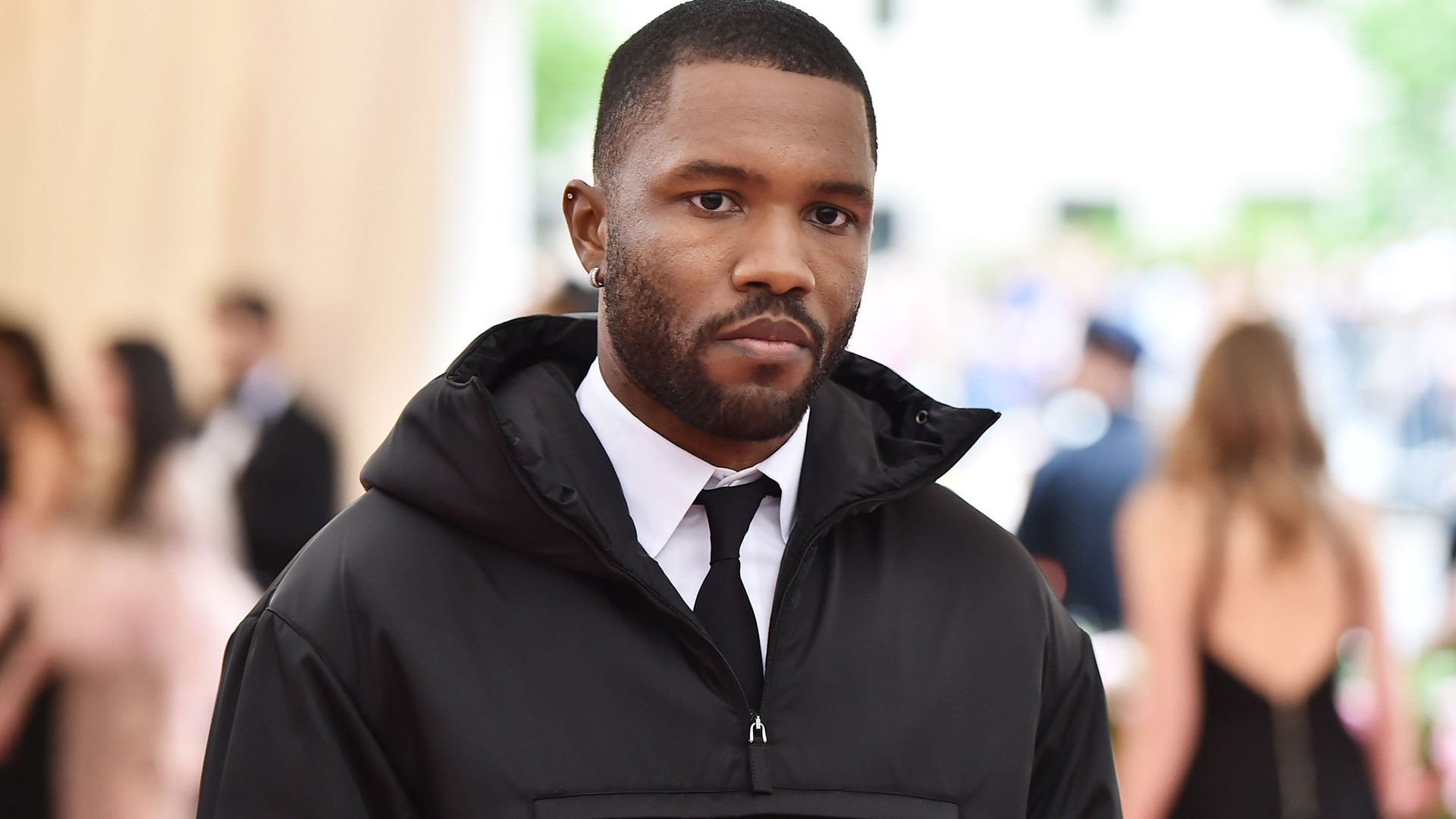 frank-ocean-releases-new-song-dhl-fox43