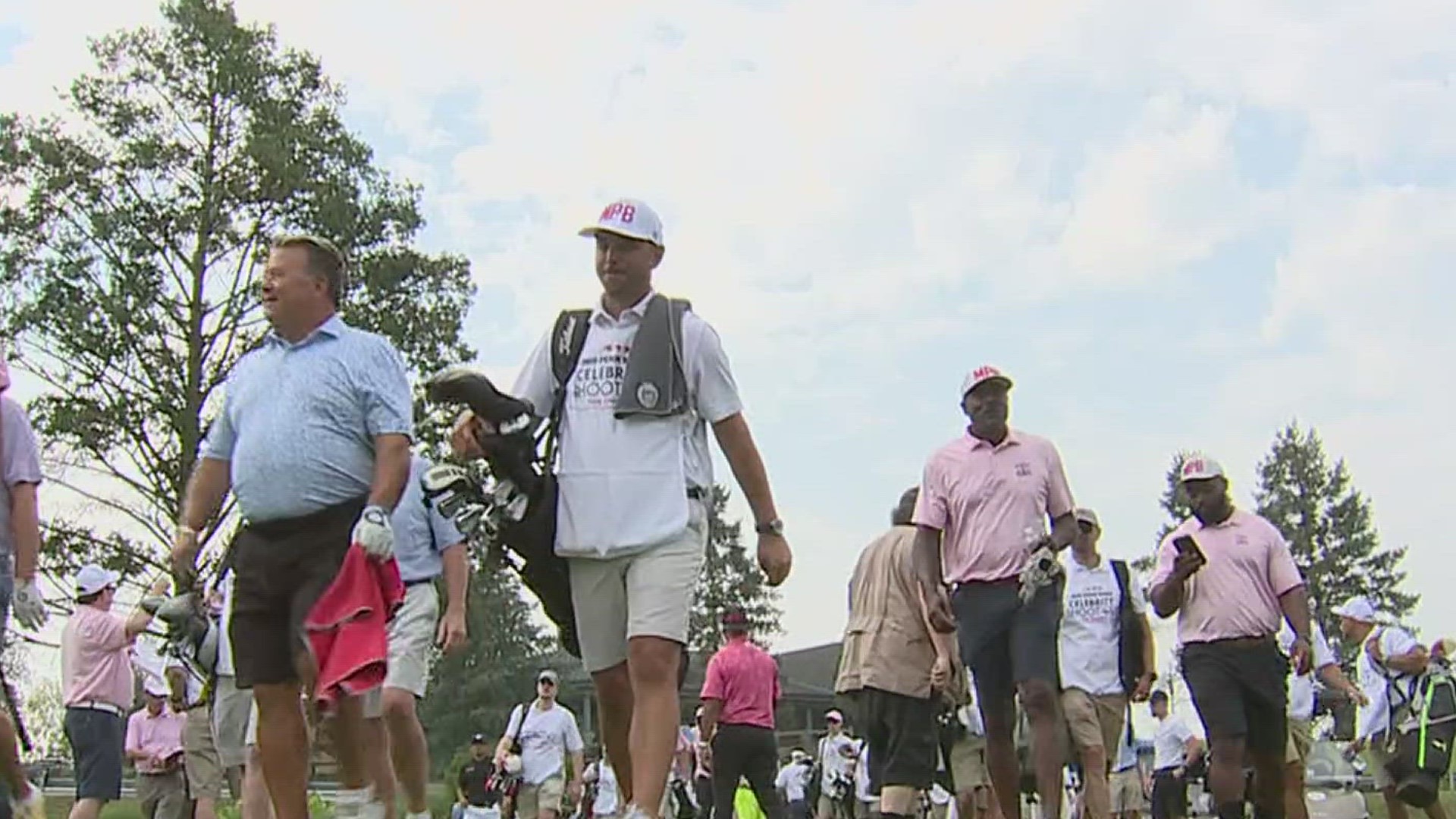 Sports celebrities come together to raise money to fight breast cancer