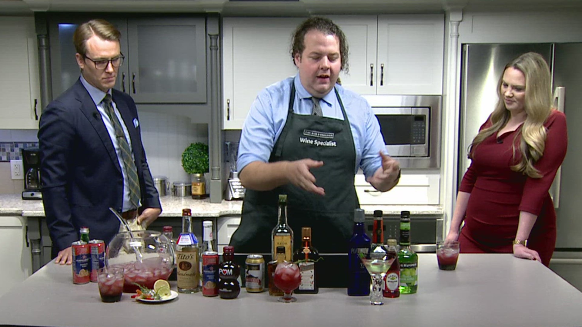 Nate Snelbaker with Fine Wine & Good Spirits demonstrates how to make Halloween cocktails that will have your taste buds going batty.