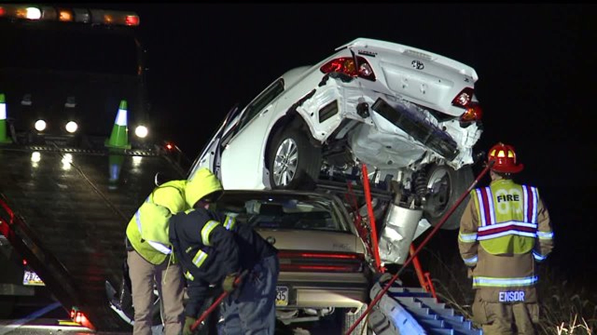 Injuries in four car crash on Route 283