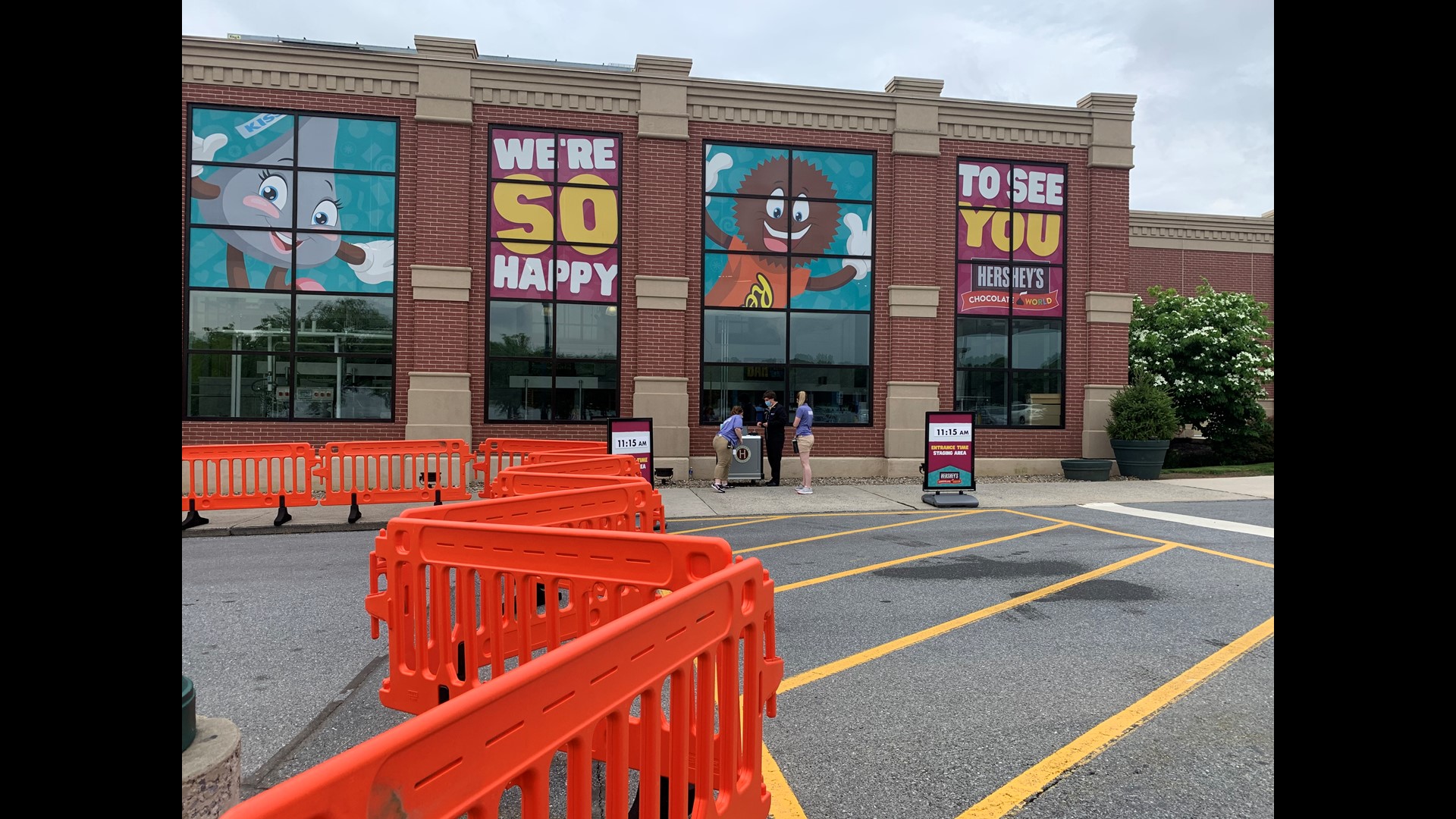 Hershey's Chocolate Tour and Create Your Own Candy Bar attractions will reopen Friday
