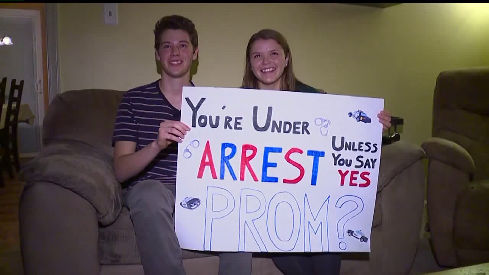 Lancaster Co. student gives girlfriend arresting prom-posal