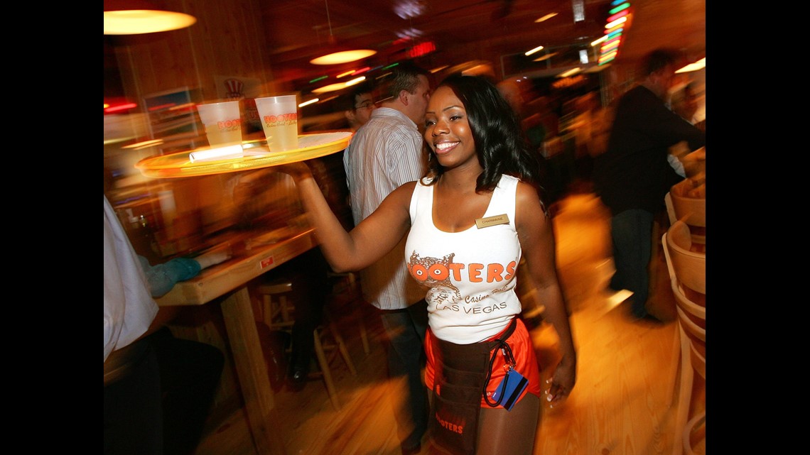 Take Mom To Hooters A List Of Free Mothers Day Deals