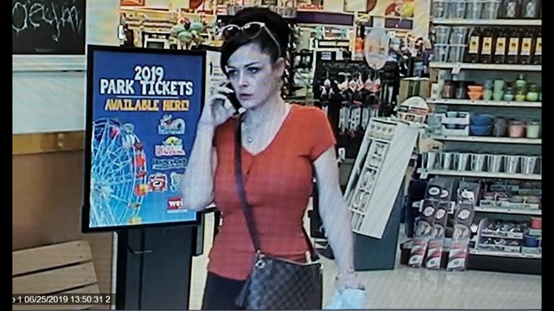 Police seek identify of man & woman accused of stealing credit cards ...
