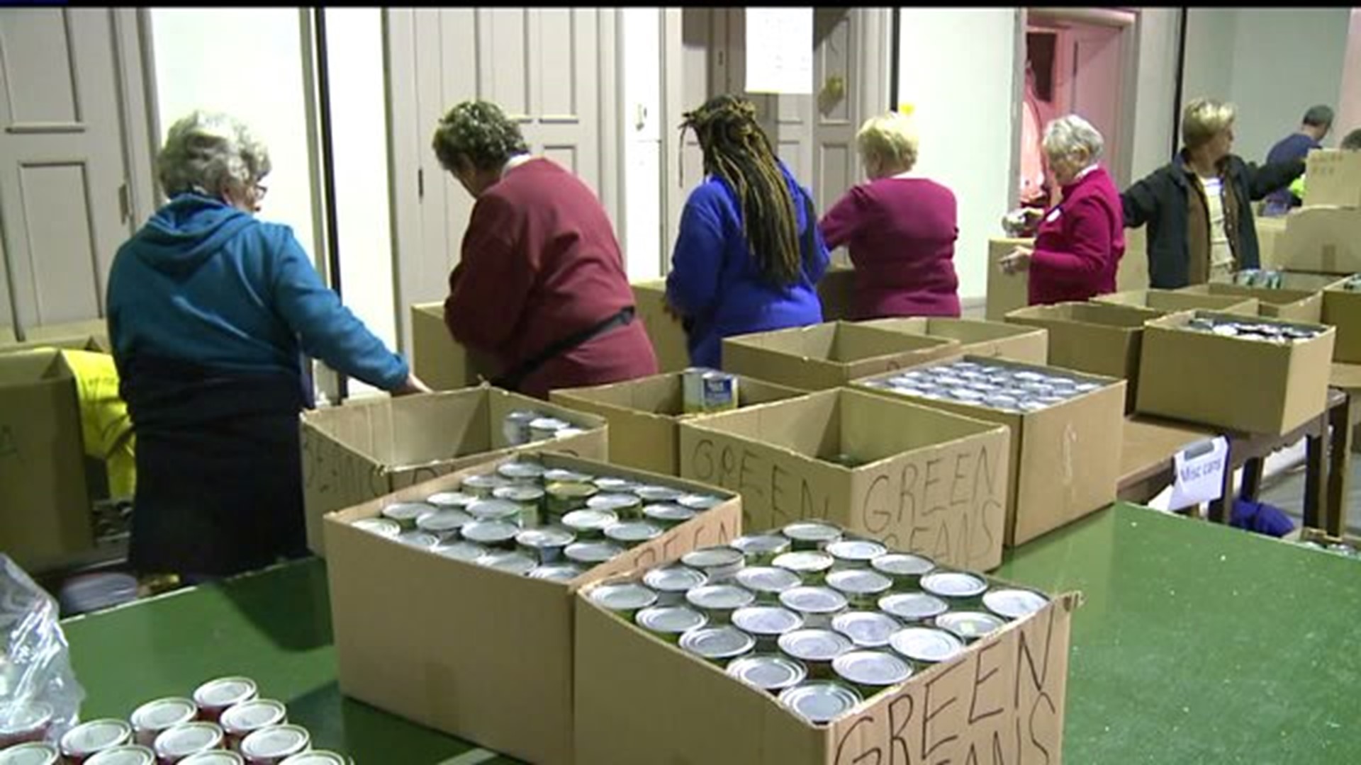 Rescue mission thanksgiving boxes