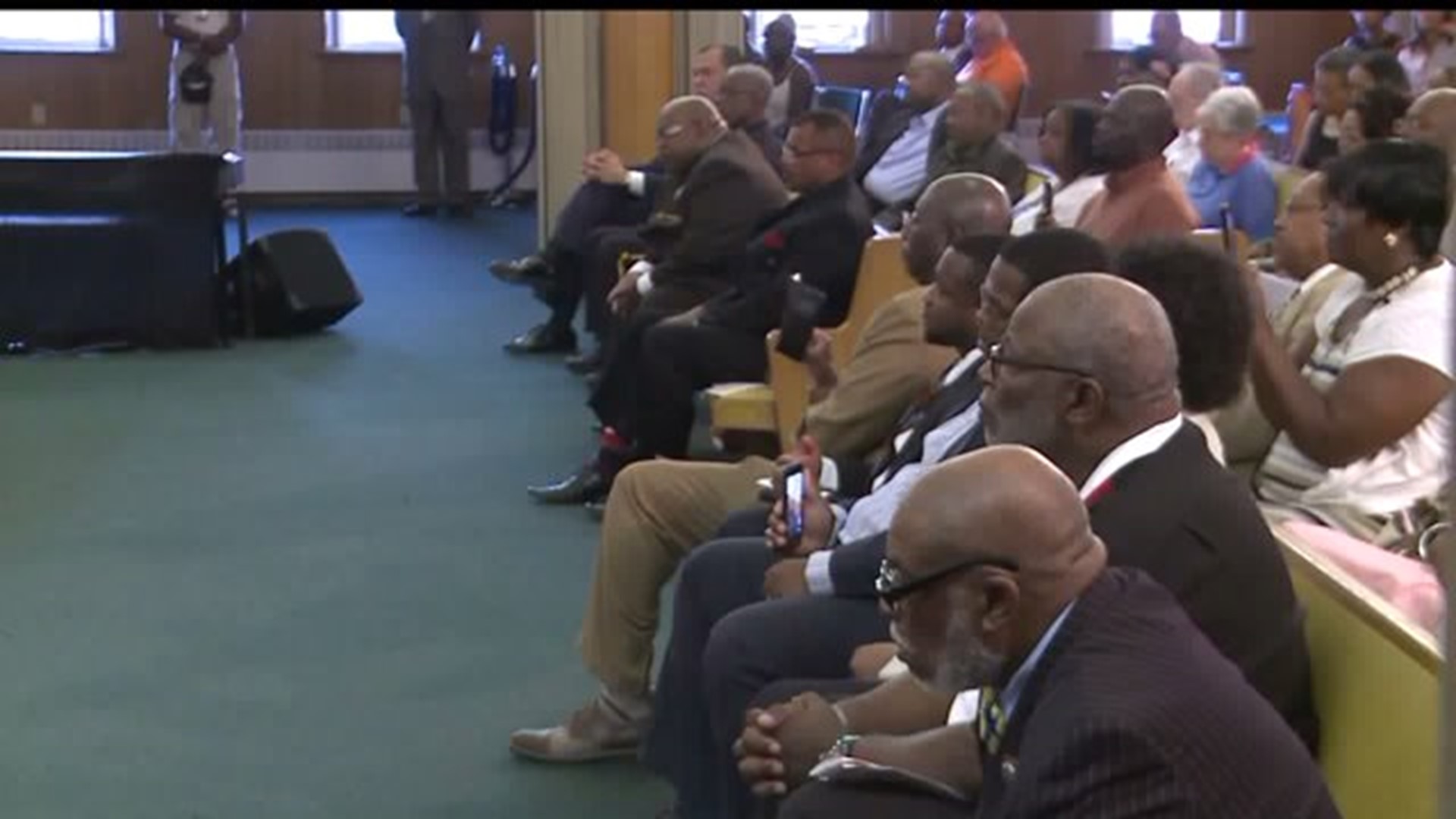Community gathers to discuss solutions to stop violence in Harrisburg