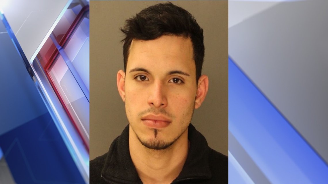Man left 4-year-old alone in parked car with marijuana while he shopped ...