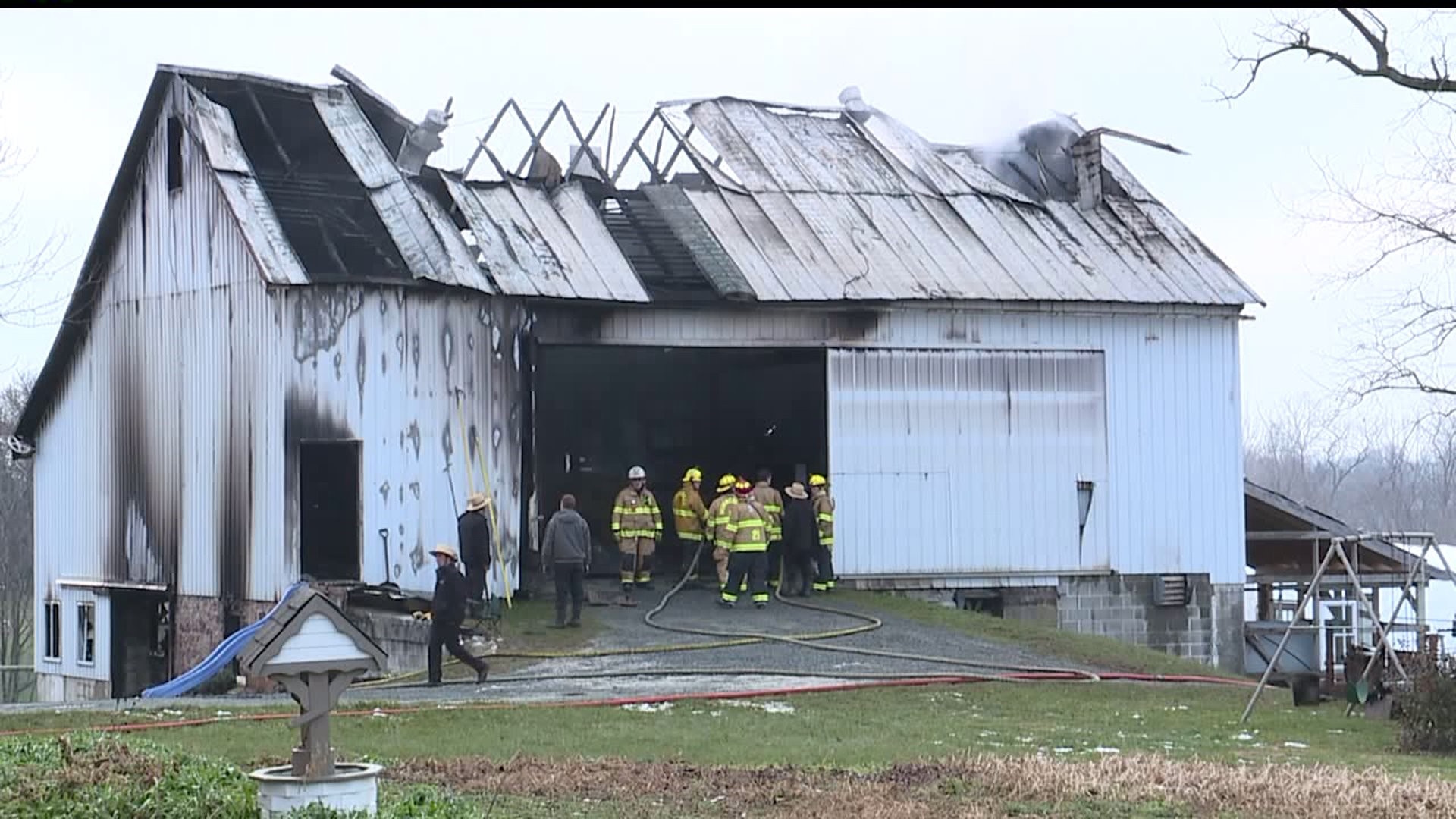 Farm animals killed in Lancaster County barn fire