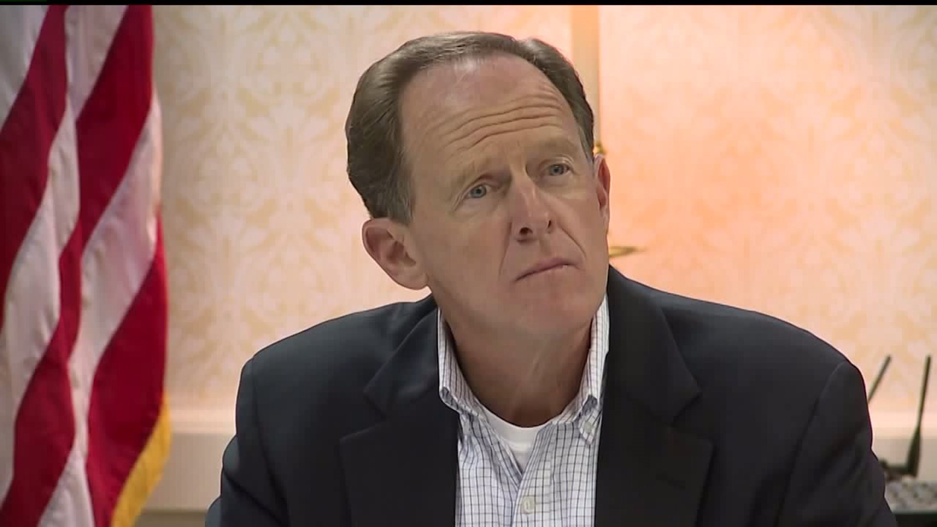 Senator Pat Toomey meets with local business owners to dscuss the impact of tariffs