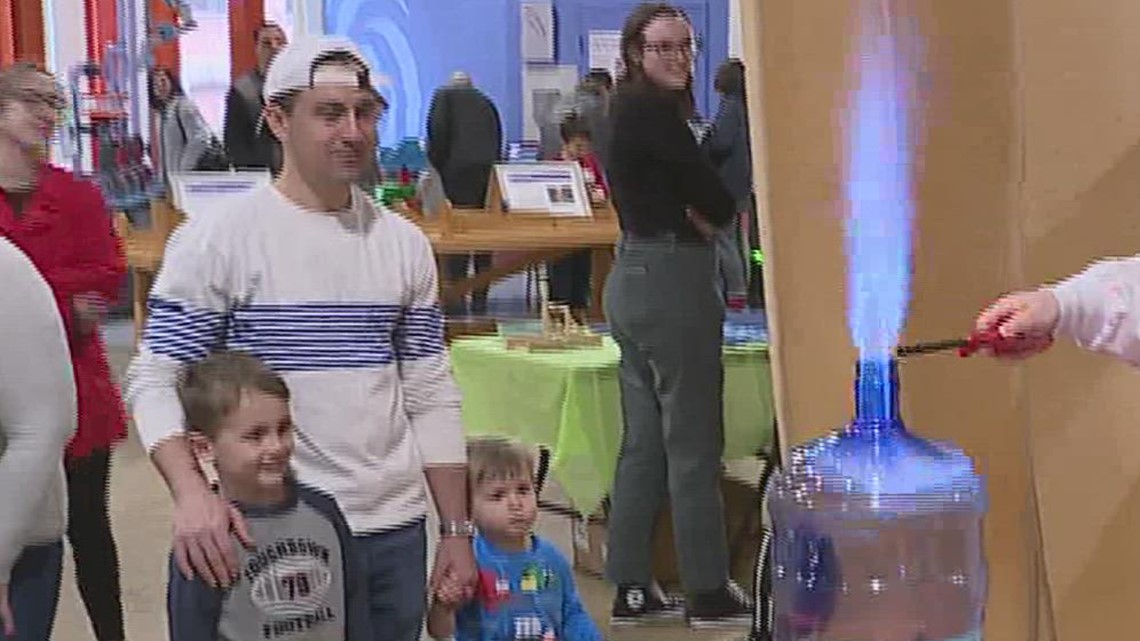 STEM festival in Lancaster sells out; hundreds attend - Vimarsana News