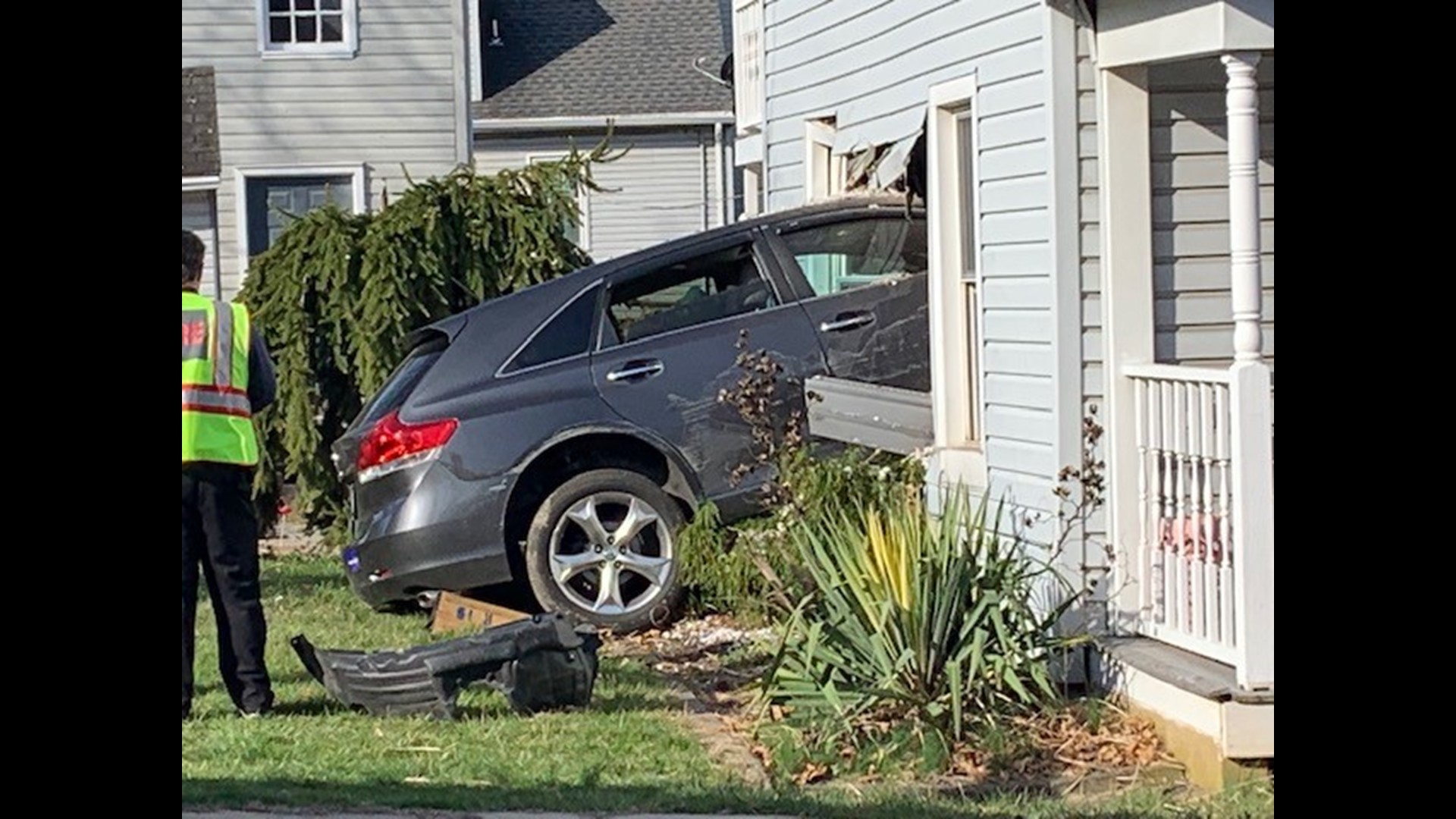 South Queen Street closed after vehicle crashes into house | fox43.com