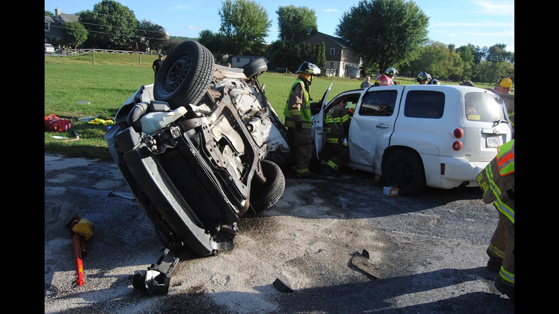 Two seriously injured in Lancaster County crash