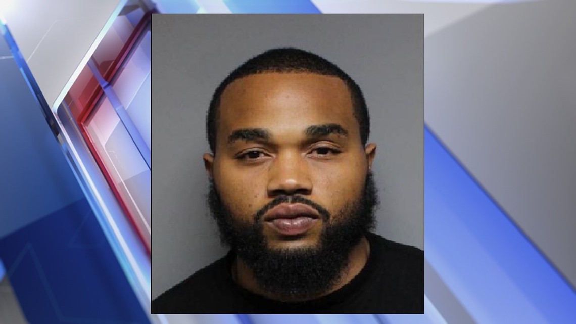 Harrisburg man wanted for assault on officers, drug charges