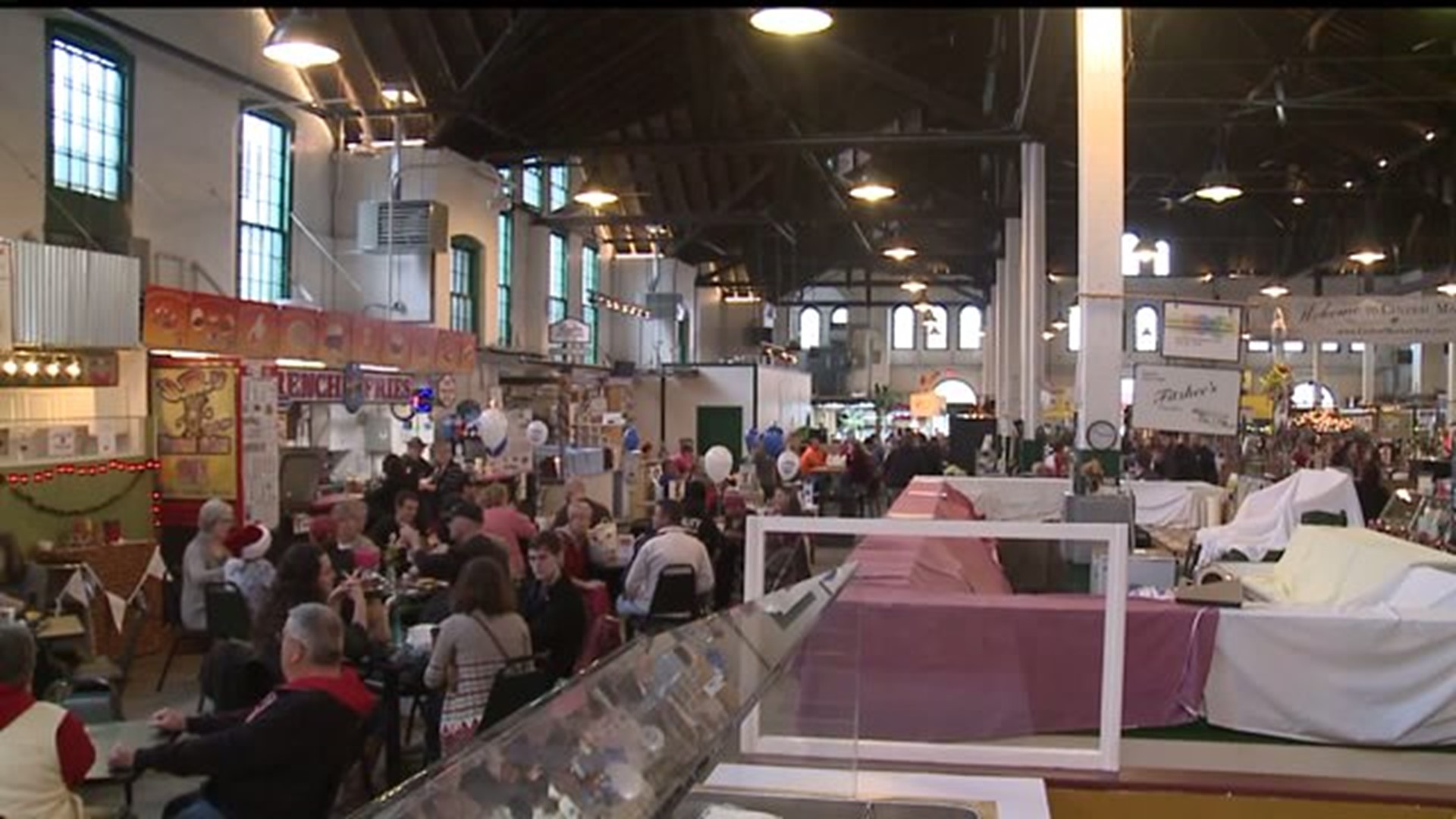 Central Market shoppers take part in Small Business Saturday