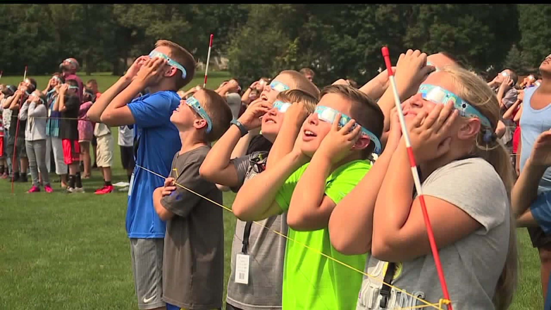 Middle school students experience Solar Eclipse