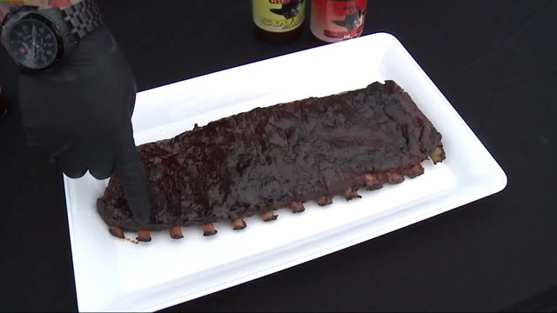 Big Chippers BBQ gets cooking, shows off rib preparation