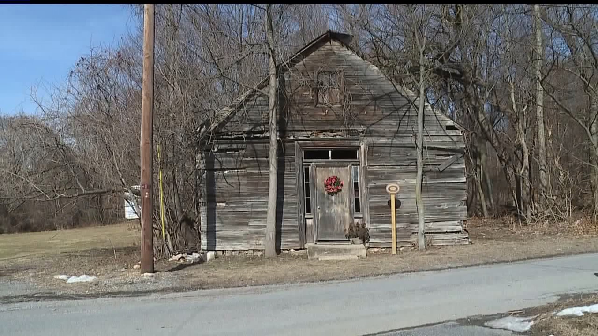 Mount Holly Springs working to save Historic Church