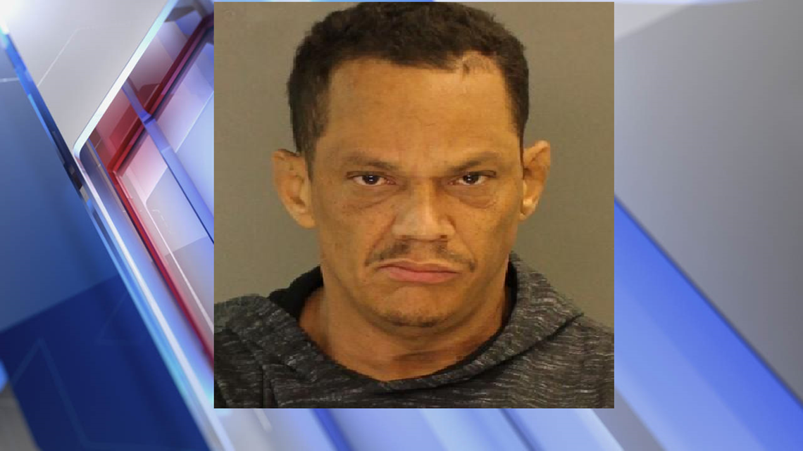 Strong armed robbery suspect arrested after victims chase him down ...
