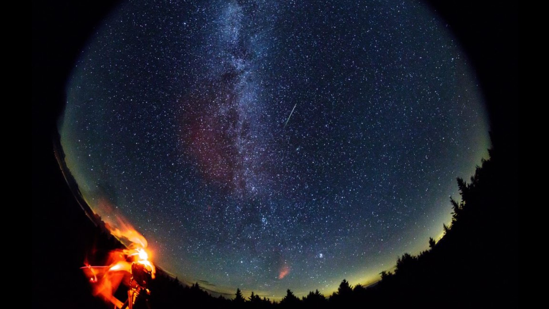 It's one of the biggest meteor showers of the year and can best be seen between midnight and 4 am.