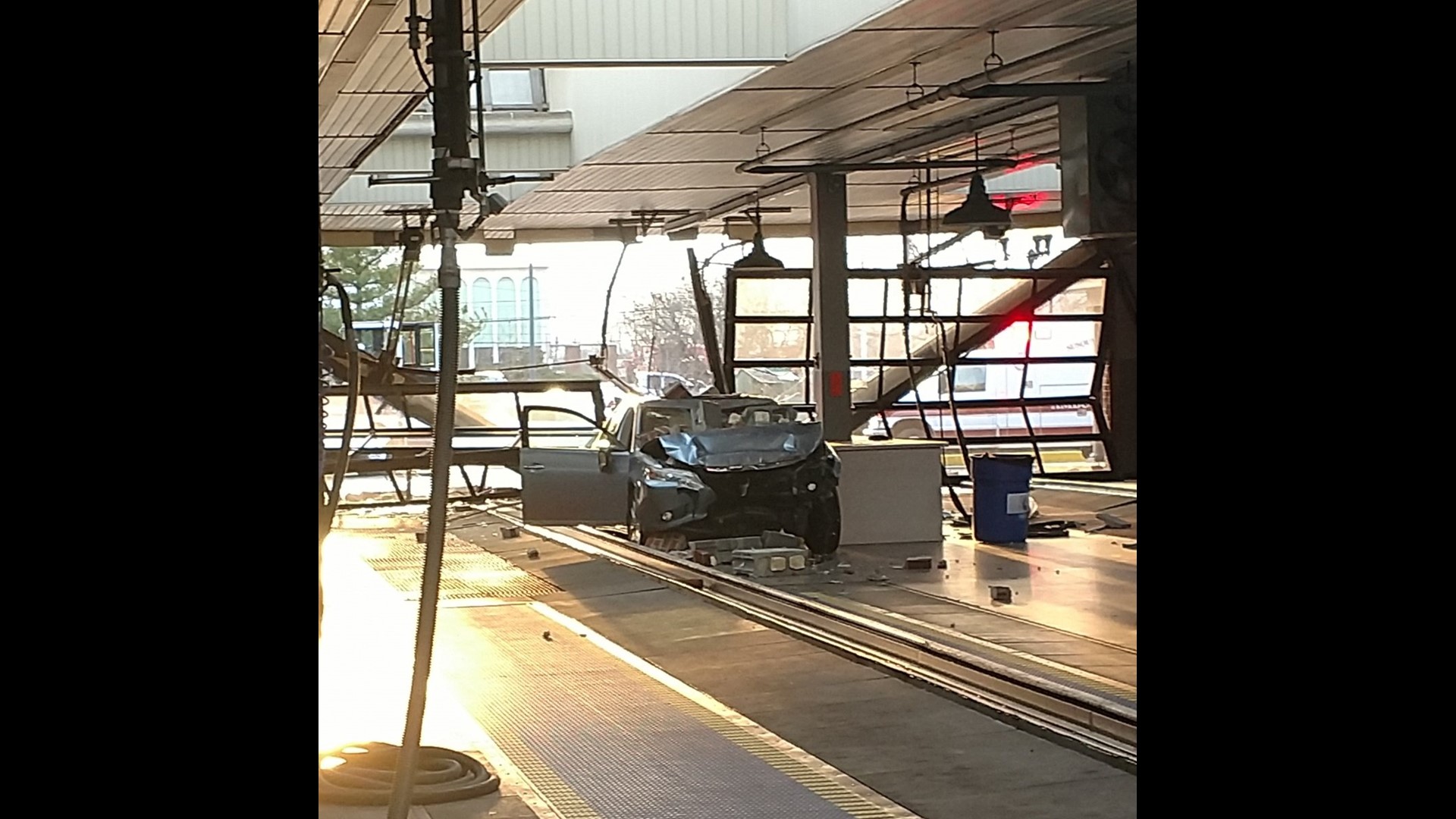 Vehicle crashes into Mister Hotshine in Lancaster