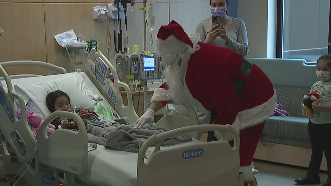 St. Nick makes a surprise appearance at UPMC Harrisburg