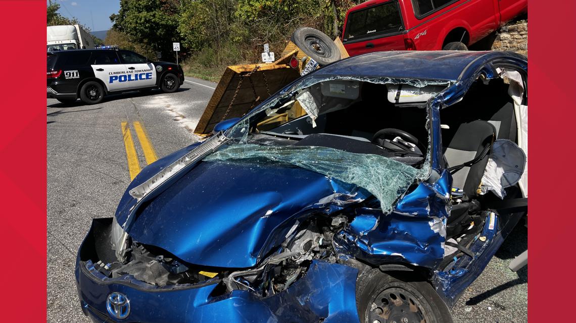 Multi-vehicle crash in Adams County injures 2 people | fox43.com