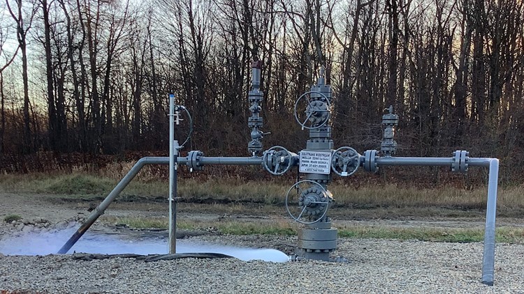 Leak at Pennsylvania gas storage well spewing methane
