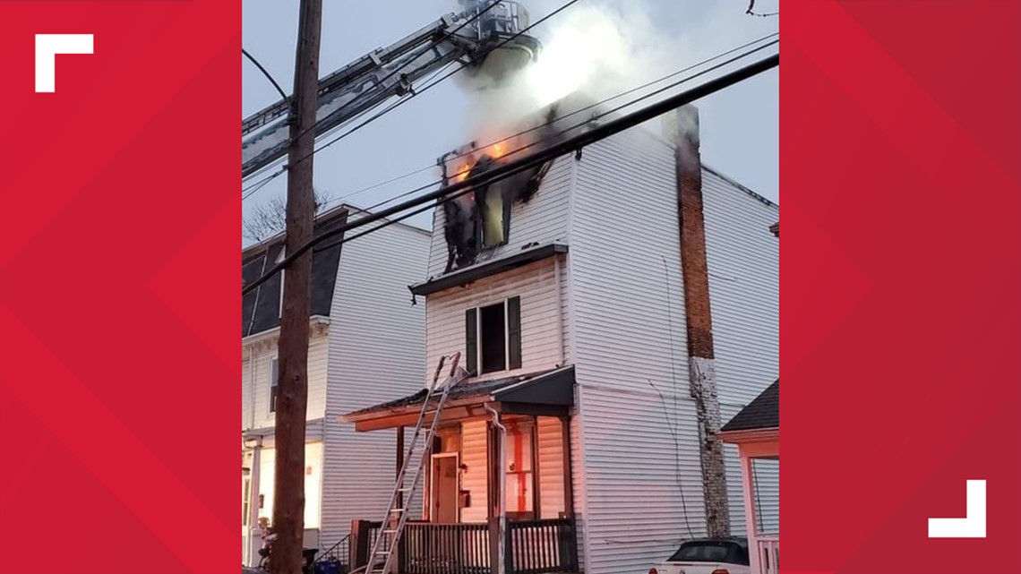 One injured in Christmas Eve morning fire in Harrisburg | fox43.com