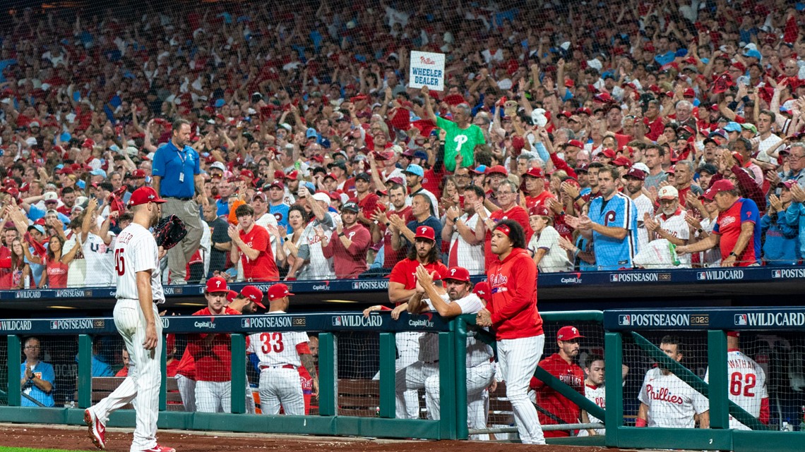 Phillies take advantage of home crowd in NLDS Game 3 win