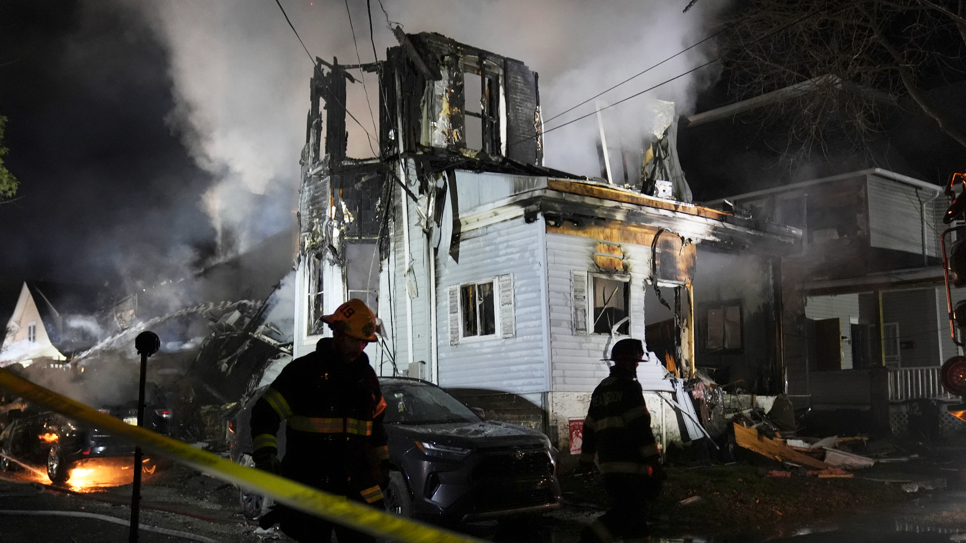 6 members of Philadelphia area family are feared dead in house fire and ...