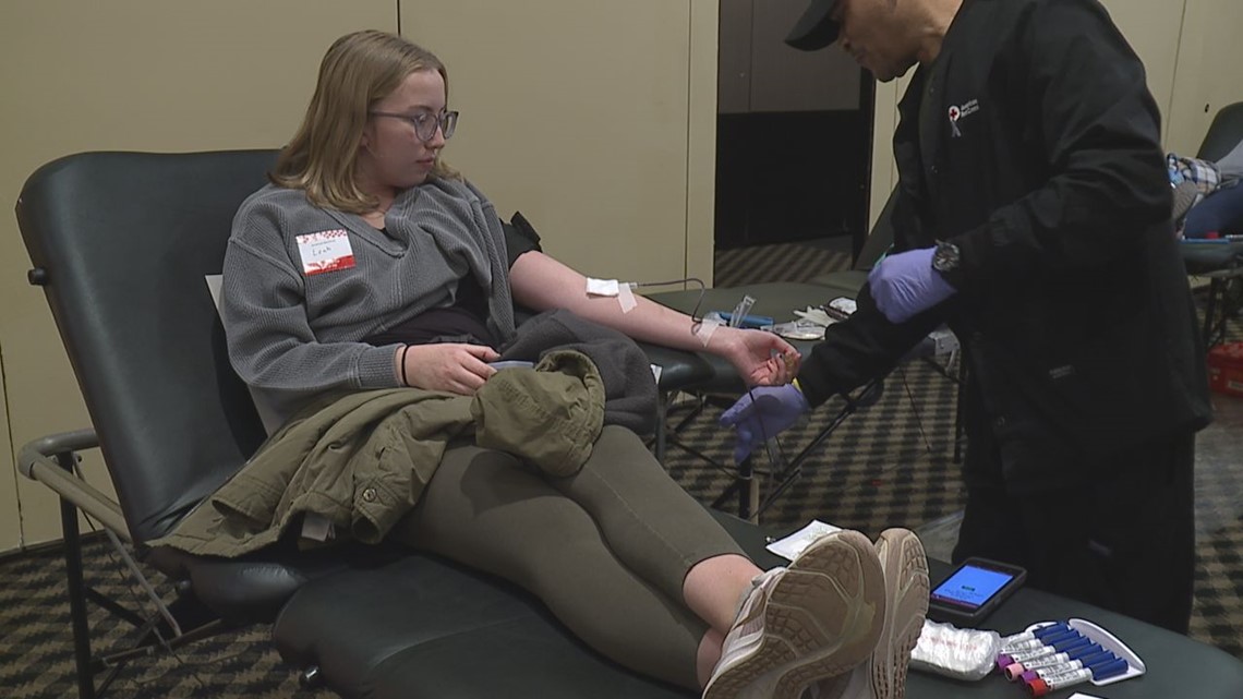 Blood donations pour in after Christmas | fox43.com