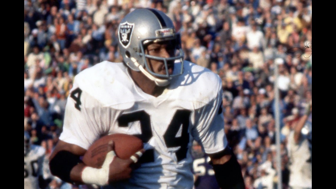 Willie Brown, Hall of Fame cornerback for Oakland Raiders, dies at 78 