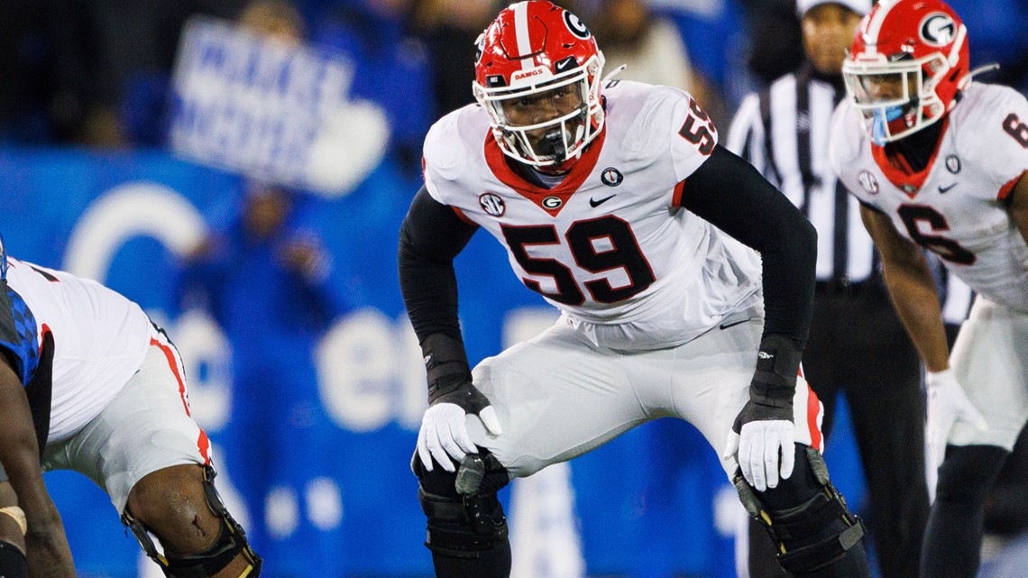 Steelers football, Pittsburgh trades up to select Georgia OT Jones at No.  14, Sports